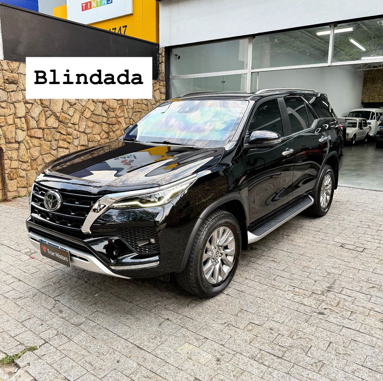 TOYOTA HILUX SW4 SRX BLINDADA